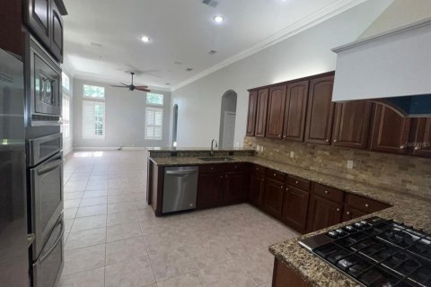 House in Windermere, Florida 4 bedrooms, 301.56 sq.m. № 1394040 - photo 5