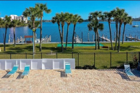 Condominio en venta en Daytona Beach, Florida, 2 dormitorios, 87.42 m2 № 1389030 - foto 25