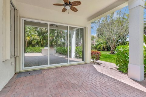 House in Wellington, Florida 5 bedrooms, 425.86 sq.m. № 1141282 - photo 8