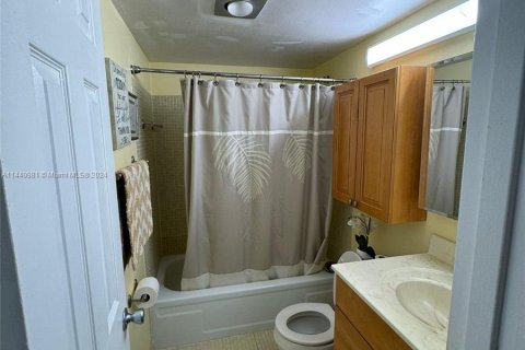 Condominio en venta en West Palm Beach, Florida, 1 dormitorio, 52.95 m2 № 681749 - foto 15