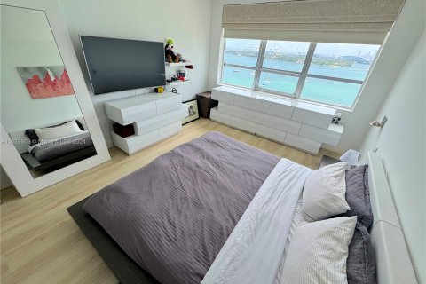 Copropriété à vendre à Miami Beach, Floride: 2 chambres, 100.06 m2 № 1289303 - photo 12