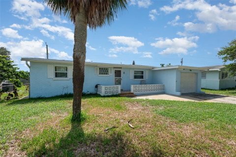 House in Ormond Beach, Florida 3 bedrooms, 113.34 sq.m. № 1383182 - photo 2