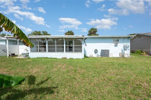 House in Ormond Beach, Florida 3 bedrooms, 113.34 sq.m. № 1383182 - photo 28