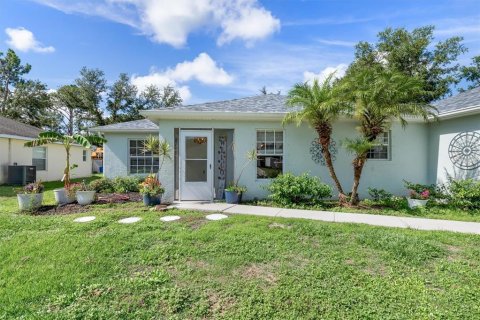 Villa ou maison à vendre à North Port, Floride: 3 chambres, 164.53 m2 № 1260696 - photo 3