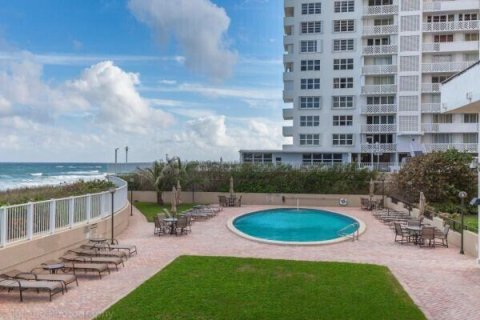 Copropriété à vendre à Boca Raton, Floride: 2 chambres, 120.77 m2 № 1146588 - photo 2