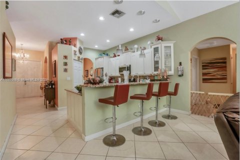 Casa en venta en Cutler Bay, Florida, 3 dormitorios, 191.56 m2 № 1228216 - foto 6