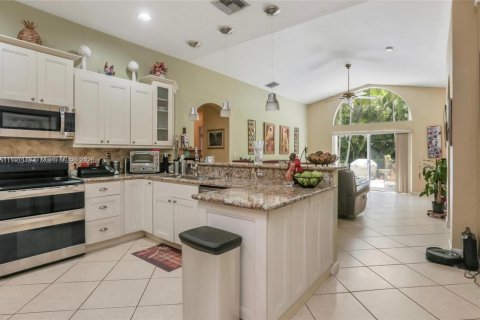 Villa ou maison à vendre à Cutler Bay, Floride: 3 chambres, 191.56 m2 № 1228216 - photo 5