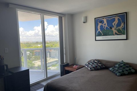 Condo in Miami Beach, Florida, 2 bedrooms  № 744413 - photo 8