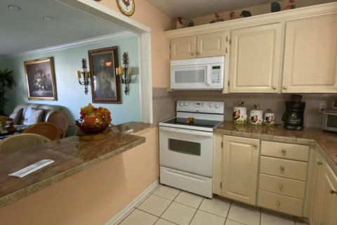 Condominio en venta en Palm Springs, Florida, 1 dormitorio, 67.73 m2 № 510562 - foto 5