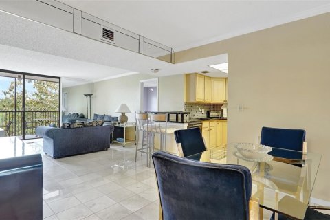 Copropriété à vendre à Lauderhill, Floride: 2 chambres, 100.8 m2 № 1177630 - photo 5