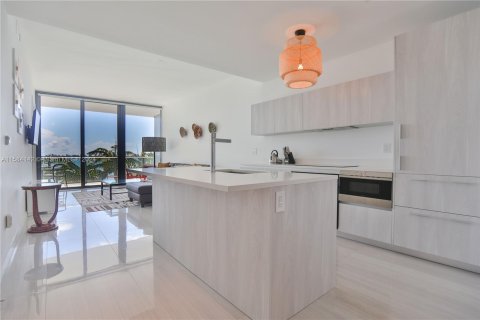 Copropriété à vendre à Miami, Floride: 2 chambres, 98.2 m2 № 1168381 - photo 6