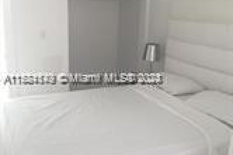 Condominio en venta en Miami Beach, Florida, 1 dormitorio, 42.08 m2 № 1168382 - foto 3