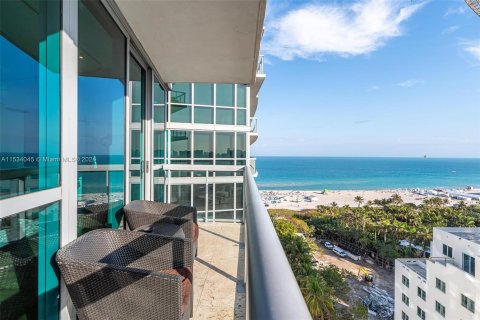 Copropriété à vendre à Miami Beach, Floride: 2 chambres, 107.95 m2 № 1011137 - photo 24