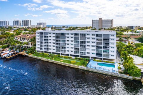 Condominio en venta en Deerfield Beach, Florida, 2 dormitorios, 90.12 m2 № 1077870 - foto 25