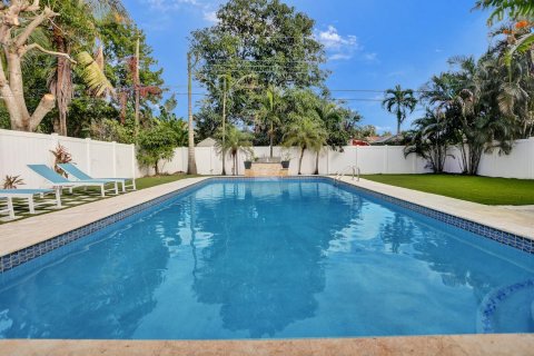 Casa en venta en Fort Lauderdale, Florida, 3 dormitorios, 109.9 m2 № 860548 - foto 24