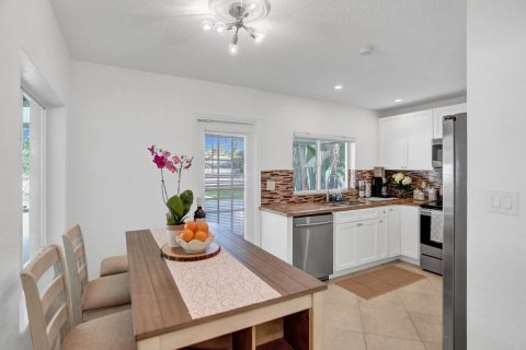 Casa en venta en Fort Lauderdale, Florida, 3 dormitorios, 109.9 m2 № 860548 - foto 19
