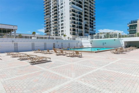 Condominio en venta en Hollywood, Florida, 2 dormitorios, 97.55 m2 № 1354505 - foto 26