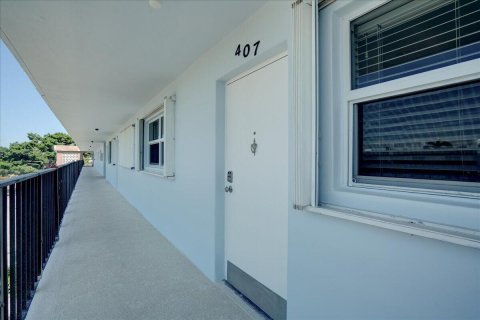 Condominio en venta en Boynton Beach, Florida, 2 dormitorios, 89.46 m2 № 1224775 - foto 8