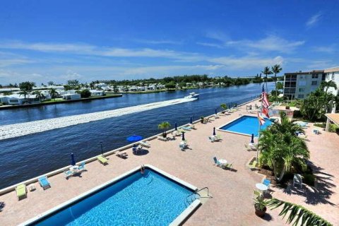 Condominio en venta en Boynton Beach, Florida, 2 dormitorios, 89.46 m2 № 1224775 - foto 6