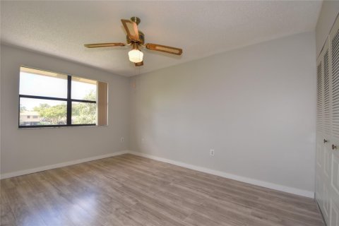 Condo in Tamarac, Florida, 3 bedrooms  № 1224682 - photo 20