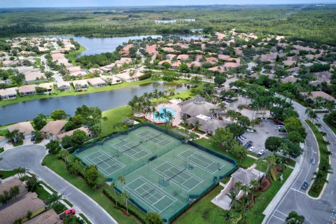 Villa ou maison à vendre à West Palm Beach, Floride: 2 chambres, 174.56 m2 № 1145799 - photo 23