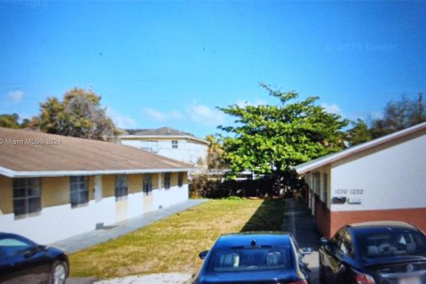Купить земельный участок в Форт-Лодердейл, Флорида № 1091563 - фото 1