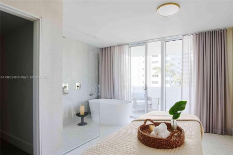 Condo in Miami Beach, Florida, 2 bedrooms  № 506029 - photo 26