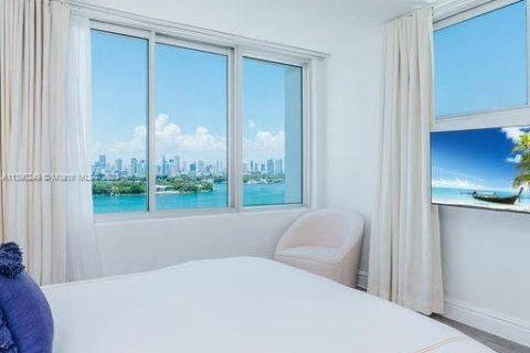 Condo in Miami Beach, Florida, 2 bedrooms  № 506029 - photo 12