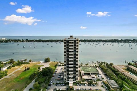 Condominio en venta en West Palm Beach, Florida, 2 dormitorios, 108.7 m2 № 941262 - foto 5