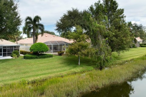 House in Palm Beach Gardens, Florida 2 bedrooms, 155.89 sq.m. № 1377501 - photo 22