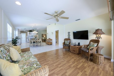 Villa ou maison à vendre à Palm Beach Gardens, Floride: 2 chambres, 155.89 m2 № 1377501 - photo 17