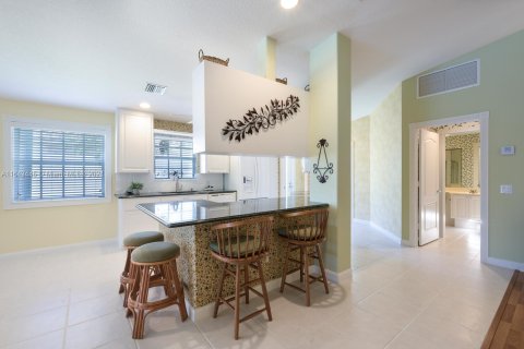 House in Palm Beach Gardens, Florida 2 bedrooms, 155.89 sq.m. № 1377501 - photo 5