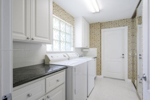 House in Palm Beach Gardens, Florida 2 bedrooms, 155.89 sq.m. № 1377501 - photo 12