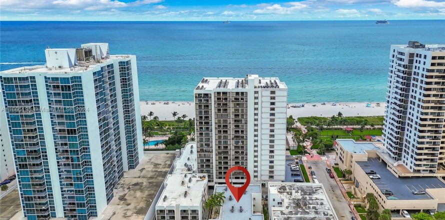 Condo in Miami Beach, Florida, 1 bedroom  № 1377454