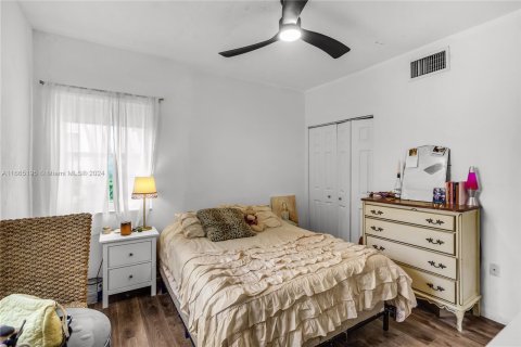 Condo in Miami Beach, Florida, 1 bedroom  № 1377454 - photo 20