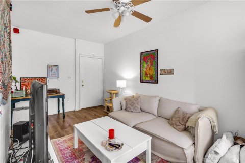 Condo in Miami Beach, Florida, 1 bedroom  № 1377454 - photo 14