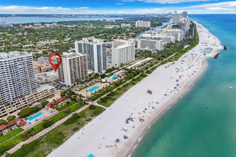 Condo in Miami Beach, Florida, 1 bedroom  № 1377454 - photo 5