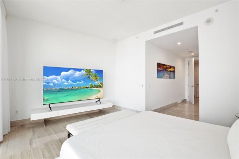 Condo in Sunny Isles Beach, Florida, 3 bedrooms  № 843693 - photo 24