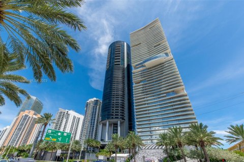 Condo in Sunny Isles Beach, Florida, 3 bedrooms  № 843693 - photo 3