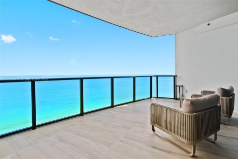 Condo in Sunny Isles Beach, Florida, 3 bedrooms  № 843693 - photo 5