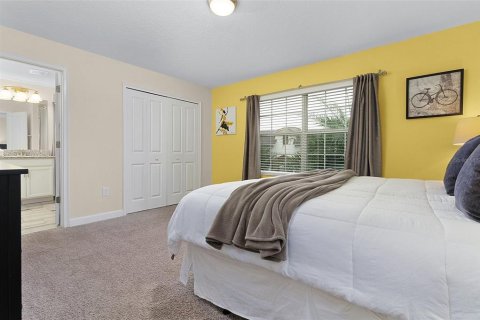 Townhouse in STOREY LAKE in Kissimmee, Florida 4 bedrooms, 177.81 sq.m. № 847336 - photo 16