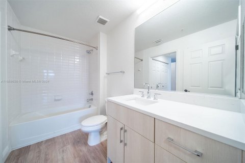 Apartamento en alquiler en Pembroke Pines, Florida, 1 dormitorio, 69.68 m2 № 1356743 - foto 17