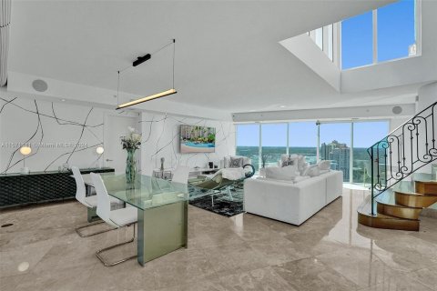 Copropriété à vendre à Aventura, Floride: 3 chambres, 242.47 m2 № 1127317 - photo 25