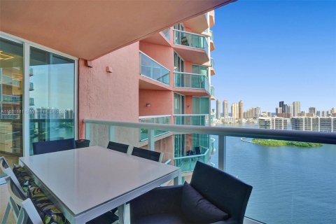 Condo in Aventura, Florida, 3 bedrooms  № 1127317 - photo 16