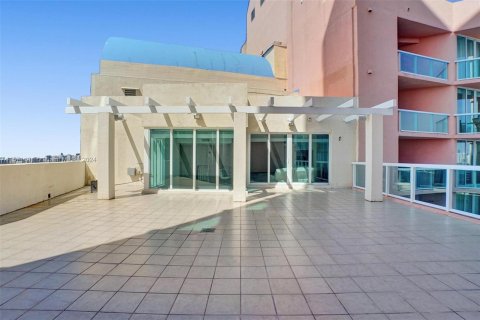 Copropriété à vendre à Aventura, Floride: 3 chambres, 242.47 m2 № 1127317 - photo 5