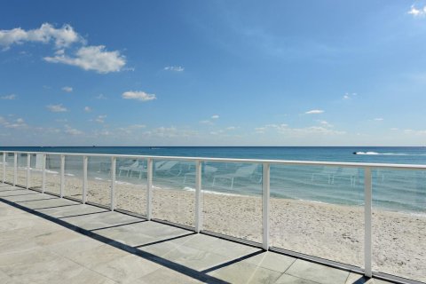 Condominio en venta en Palm Beach, Florida, 2 dormitorios, 144.46 m2 № 1181940 - foto 11