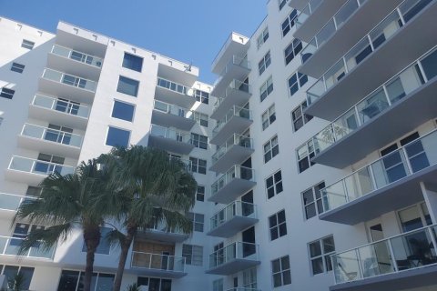 Condominio en venta en Palm Beach, Florida, 2 dormitorios, 144.46 m2 № 1181940 - foto 1