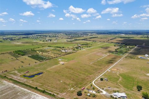 Terreno en venta en Myakka City, Florida № 1250379 - foto 17