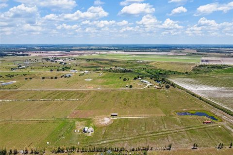 Terreno en venta en Myakka City, Florida № 1250379 - foto 21