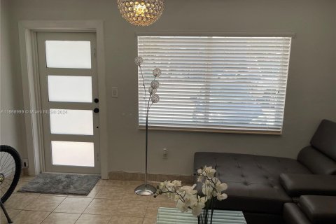 Immobilier commercial à vendre à Miami, Floride: 217.39 m2 № 1385841 - photo 22